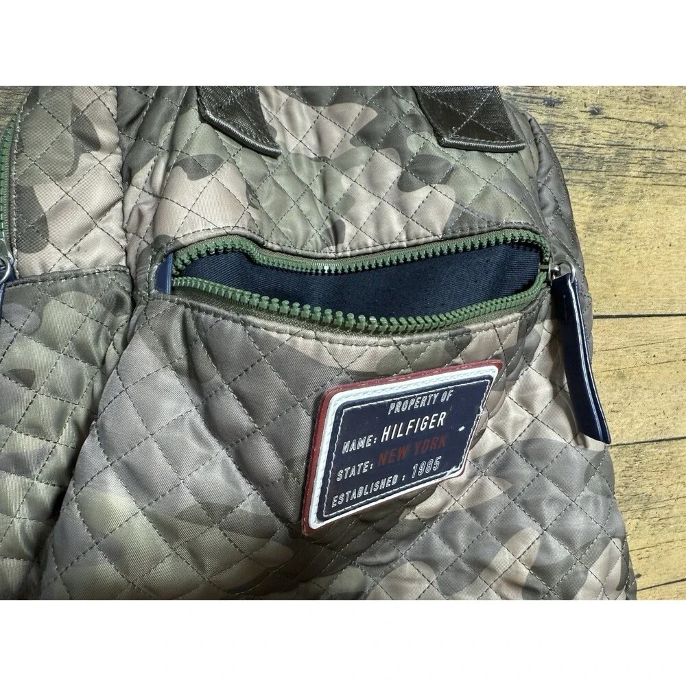 RARE - Tommy Hilfiger Alva Quilted Backpack in Army Green… Outdoor Camo Travel